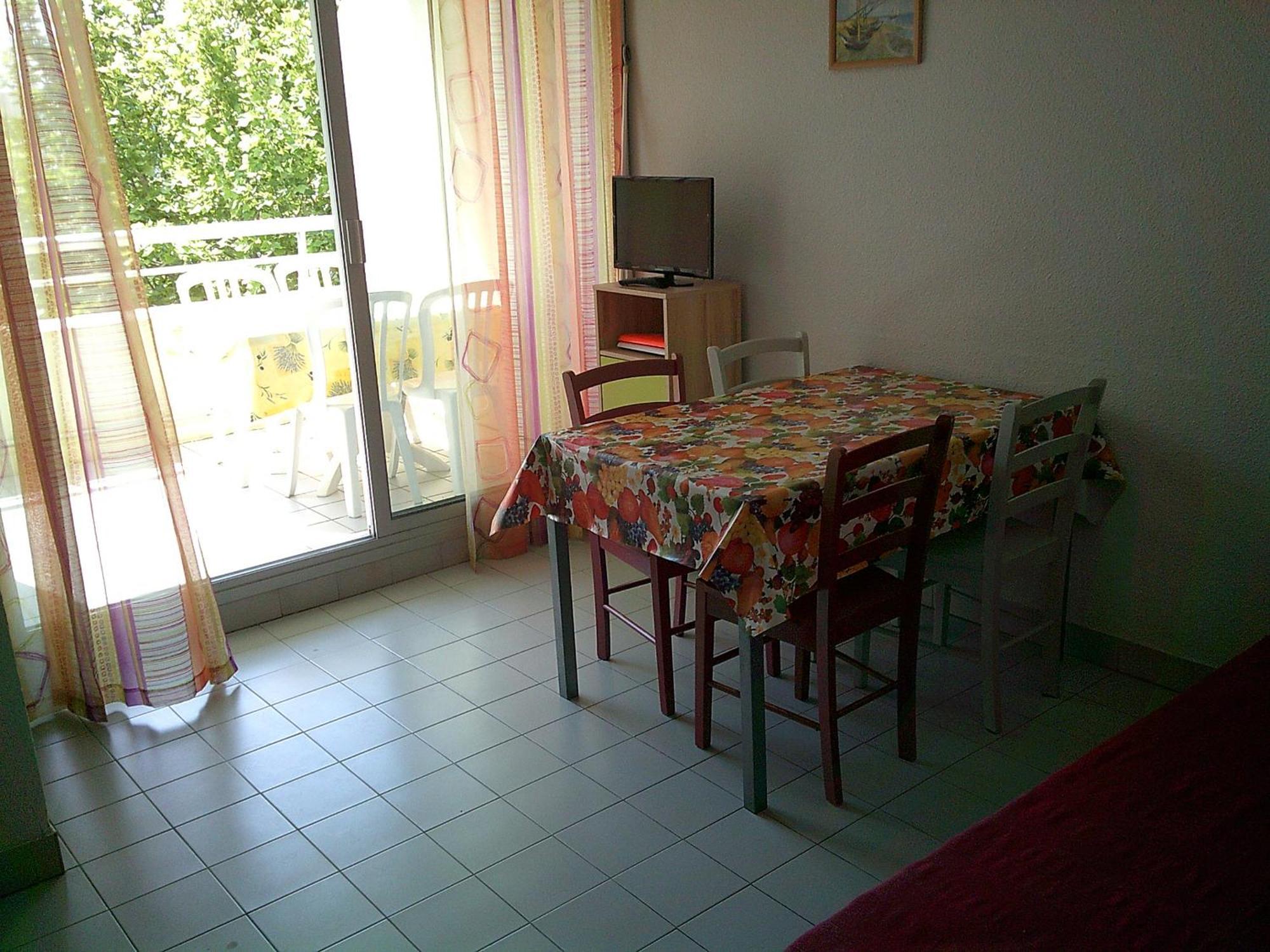 Vittoria Immobilier 1-reglement Sur Place - Cheques Acceptes *