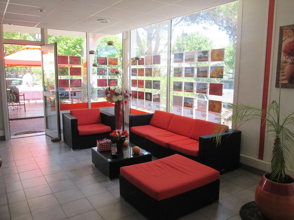 Vittoria Immobilier 1-reglement Sur Place - Cheques Acceptes