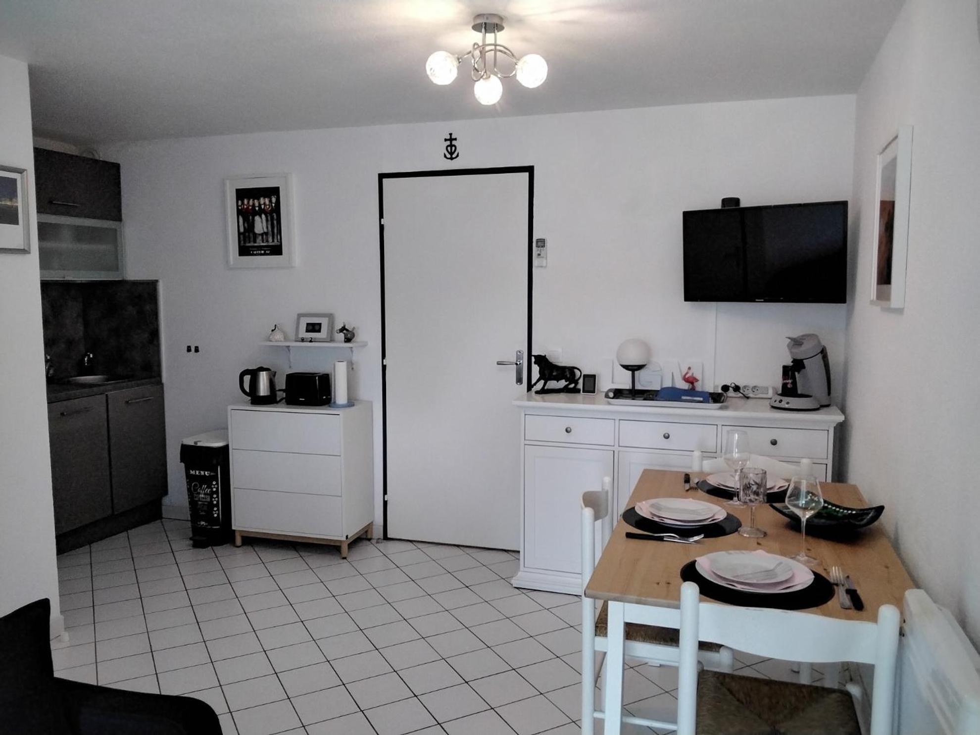 Vittoria Immobilier 1-reglement Sur Place - Cheques Acceptes Apartment